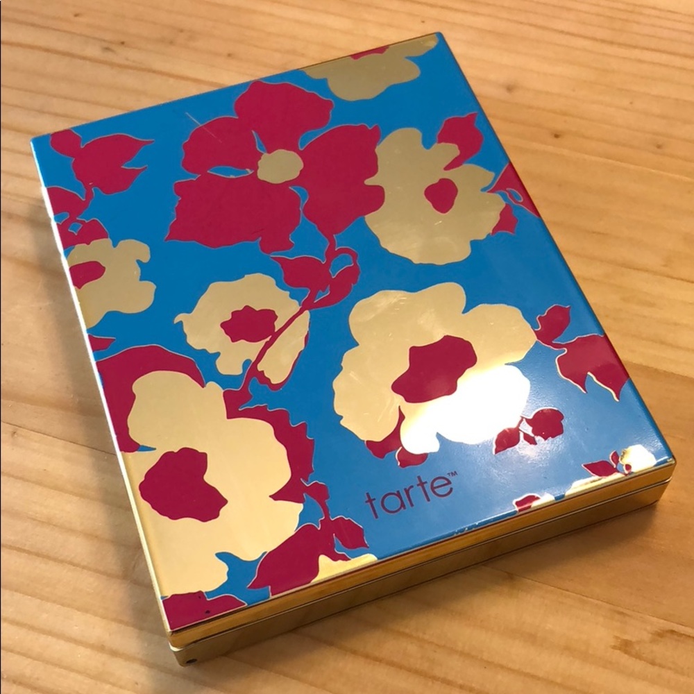 SOLD tarte Happy Girls Shine Brighter Palette